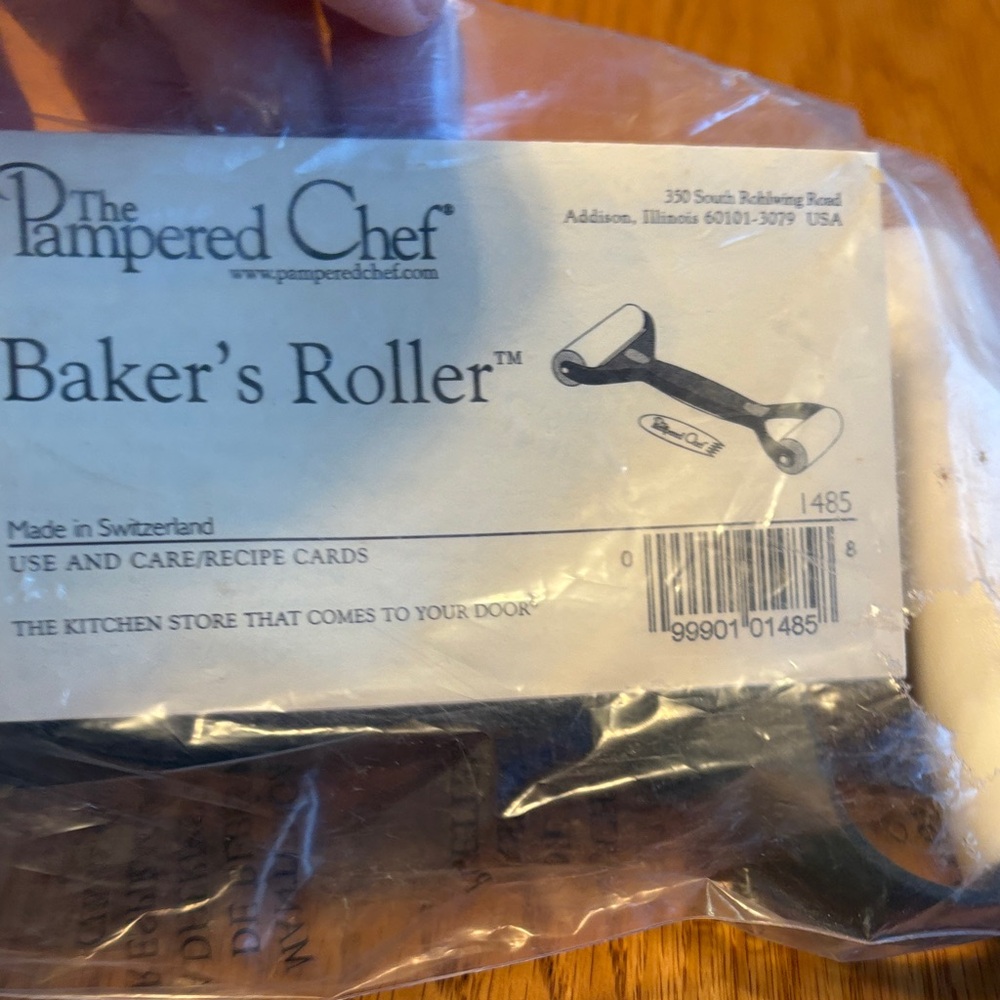 Pampered Chef Baker’s Roller Pastry Roller New - Picture 2 of 3
